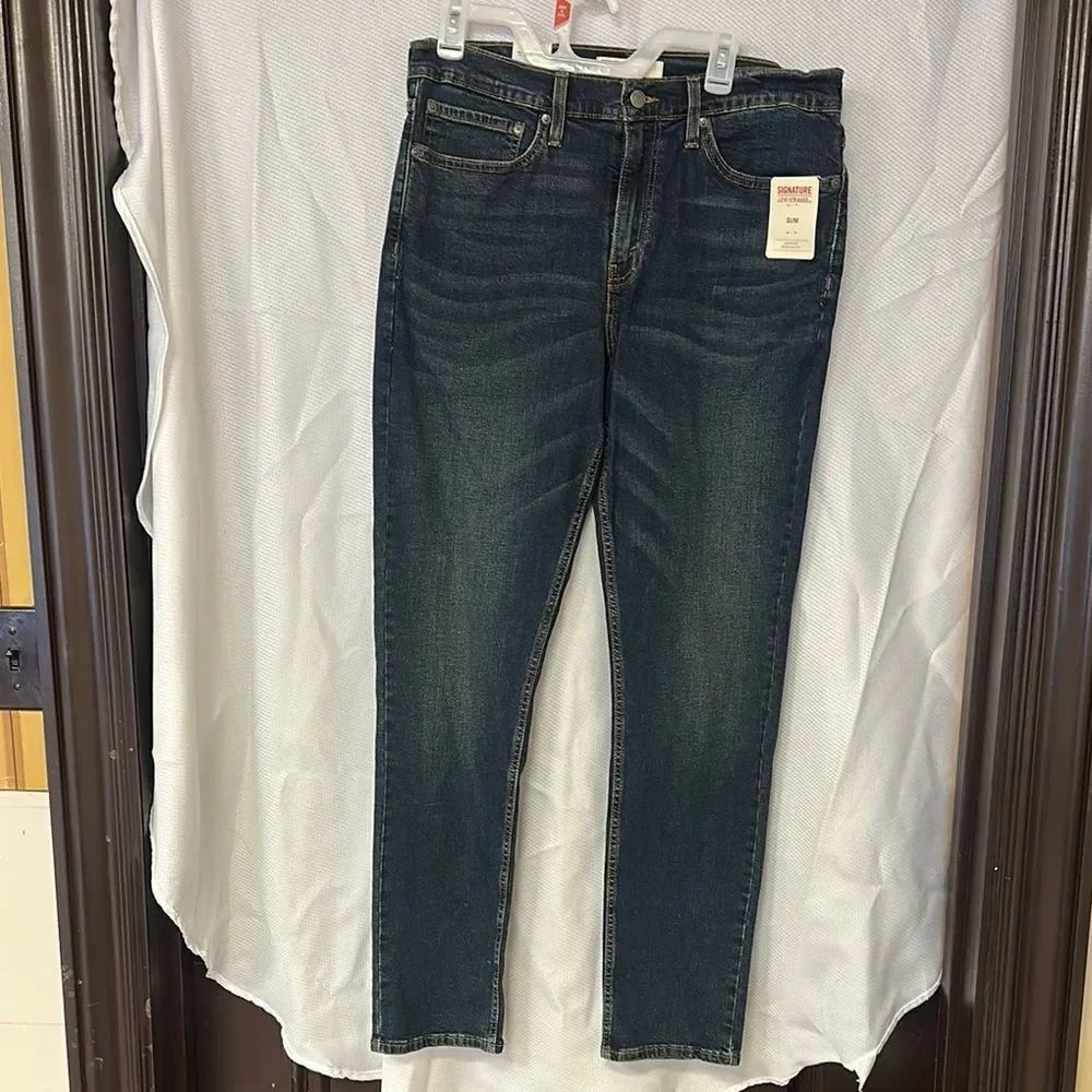 Signature by Levi Strauss Slim Blue Jeans with Fading